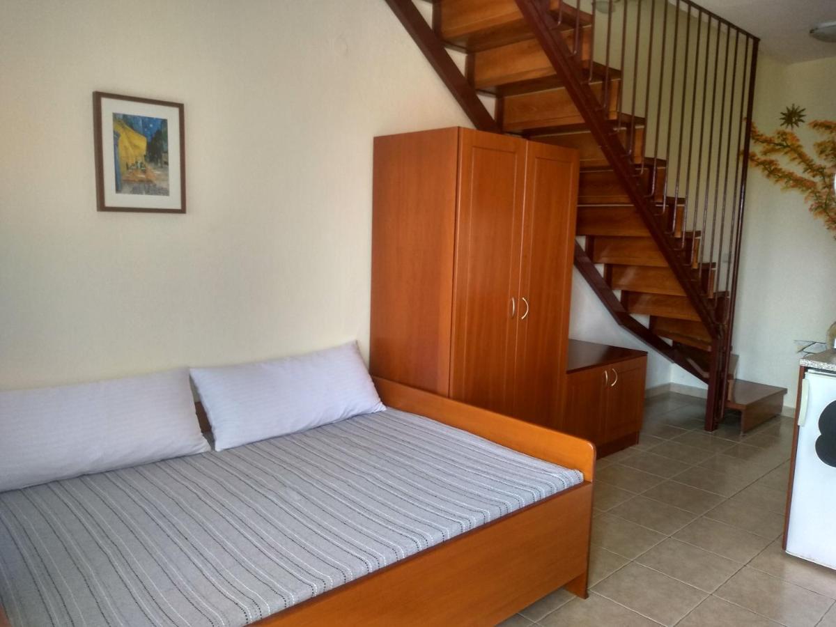 Phyllis Maisonettes Kallithea  Екстериор снимка